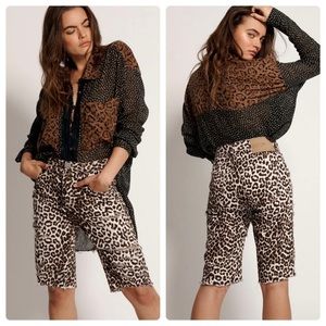 One Teaspoon Animal Print Trucker Cut Off Shorts 24 Fit like 26